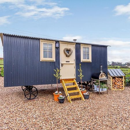 The Lambing Shed Villa Ryhill Ngoại thất bức ảnh